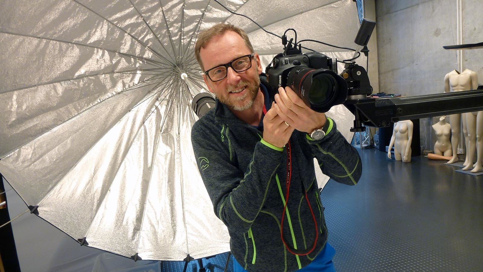 Stormberg sikrer seg visuelt med egen fotograf og det største studioet mellom Stavanger og Drammen